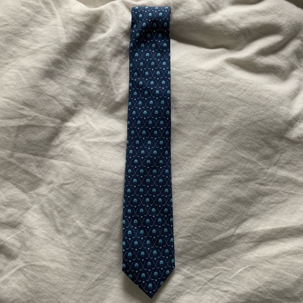 Vineyard Vines Hockey Tie